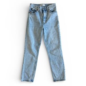 Abercrombie & Fitch Ultra High Rise 90s Straight Jeans Retro Light Wash 25